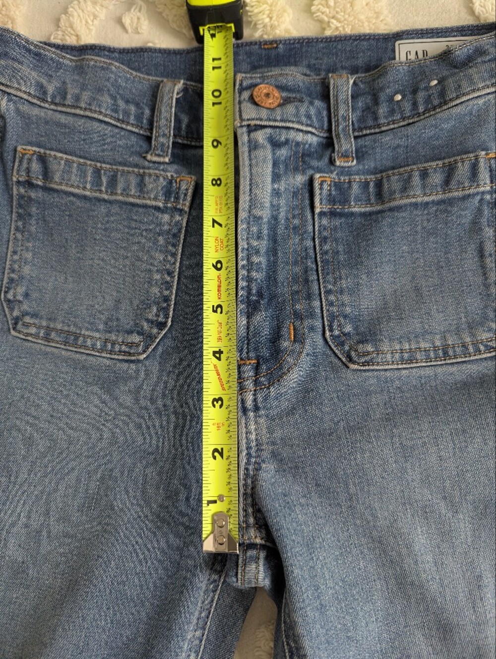 Gap 70s Flare High Rise Jeans Size 27 / 4 R - Picture 8 of 9